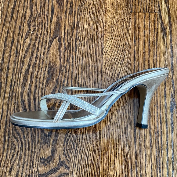 Del Garda Heel Sandals - Sz 6.5 - Picture 3 of 16